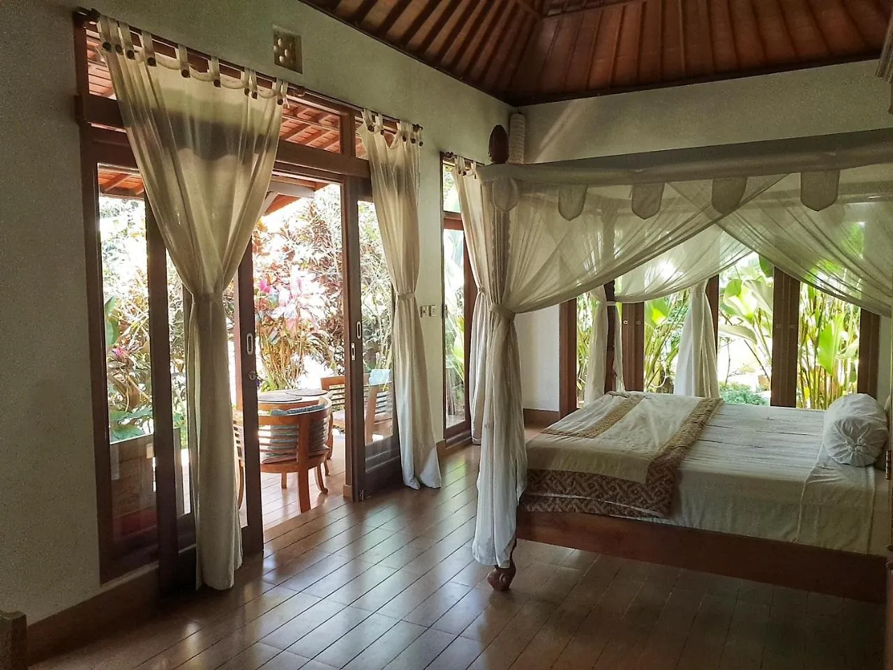 ** Frühstückspension Secluded Jungle Villa Ubud Indonesien